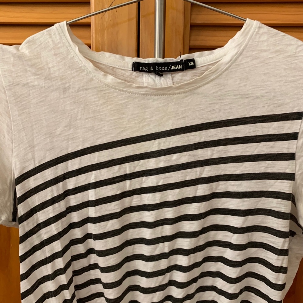 Rag & Bone Tee 🖤🤍